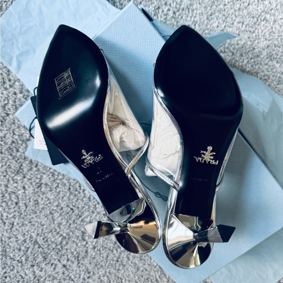 💯AUTHENTIC PRADA logo clear slide sandal in Argento! Must have in your closet. - Picture 2 of 3